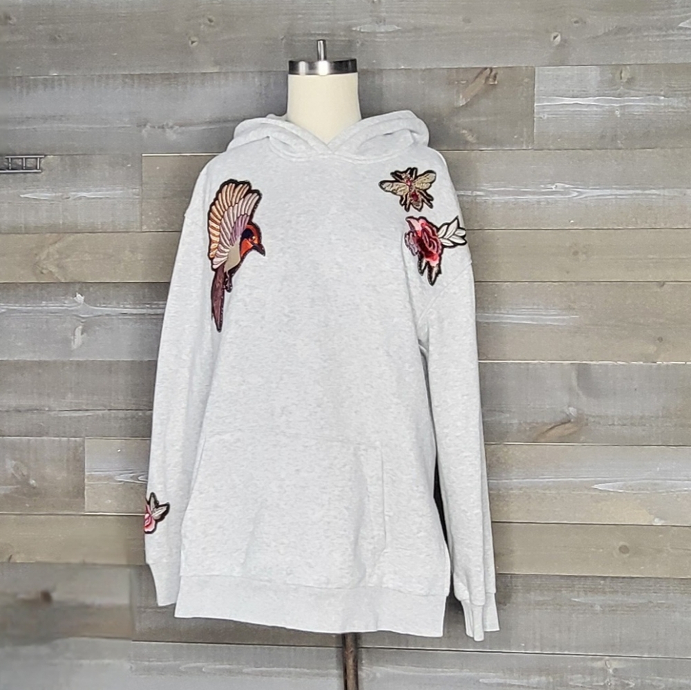 H&M Embroidered Appliqués Hoodie Sweatshirt Side Slits Kangaroo Pocket